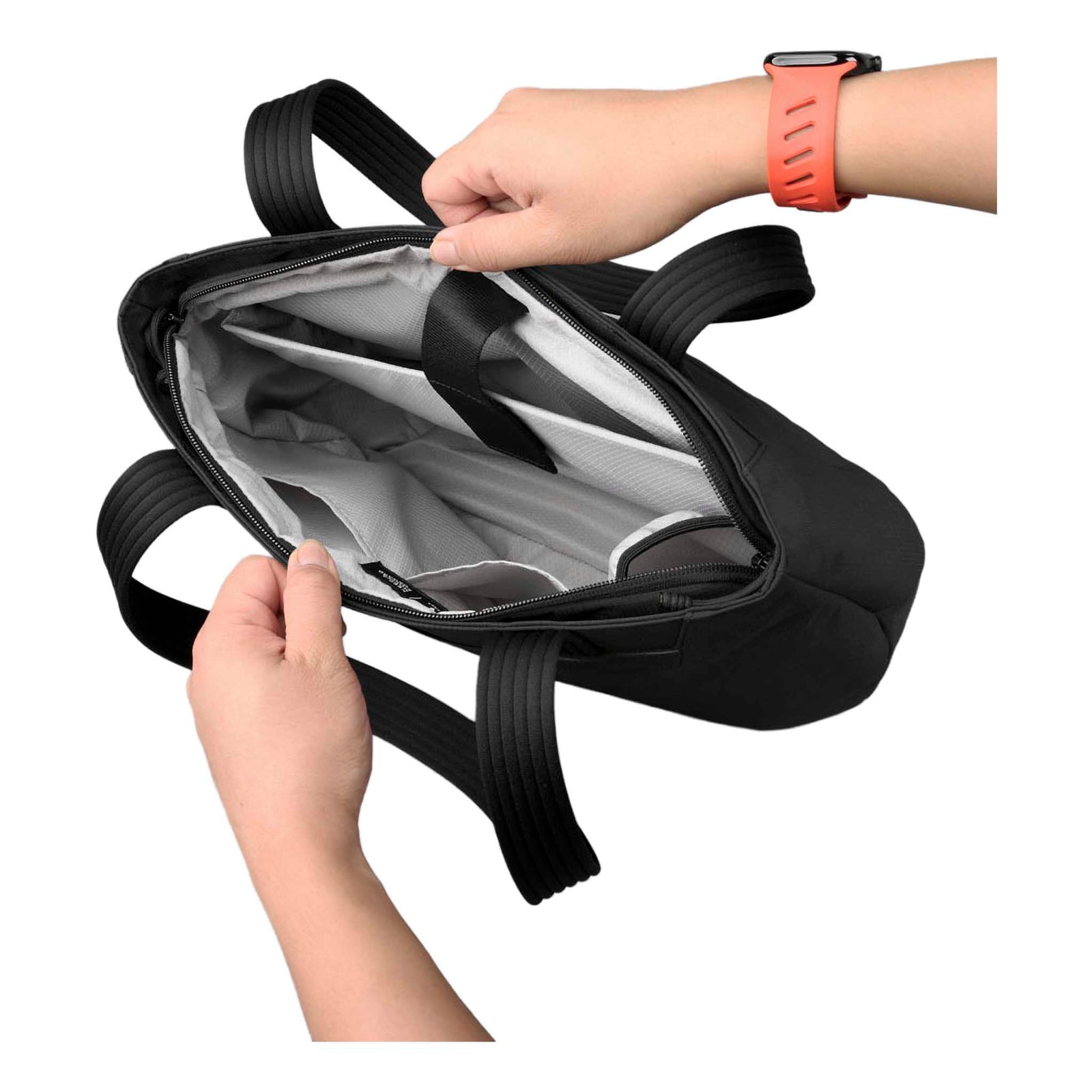 Flight Tote (S)