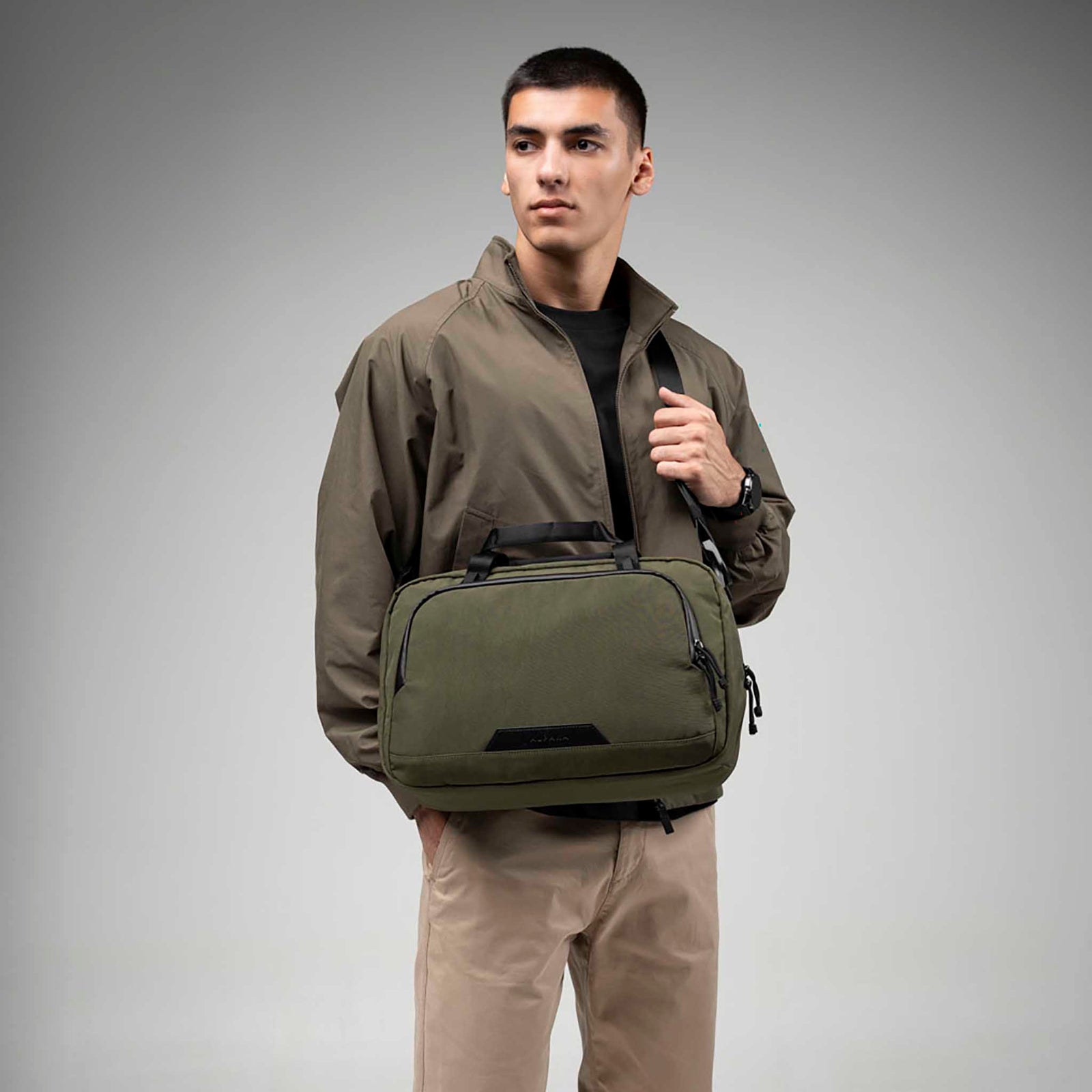 Bravo Brief | 14" Alpaka AA010910524 Briefcases 13L / Green Axoflux 400D Ripstop Nylon