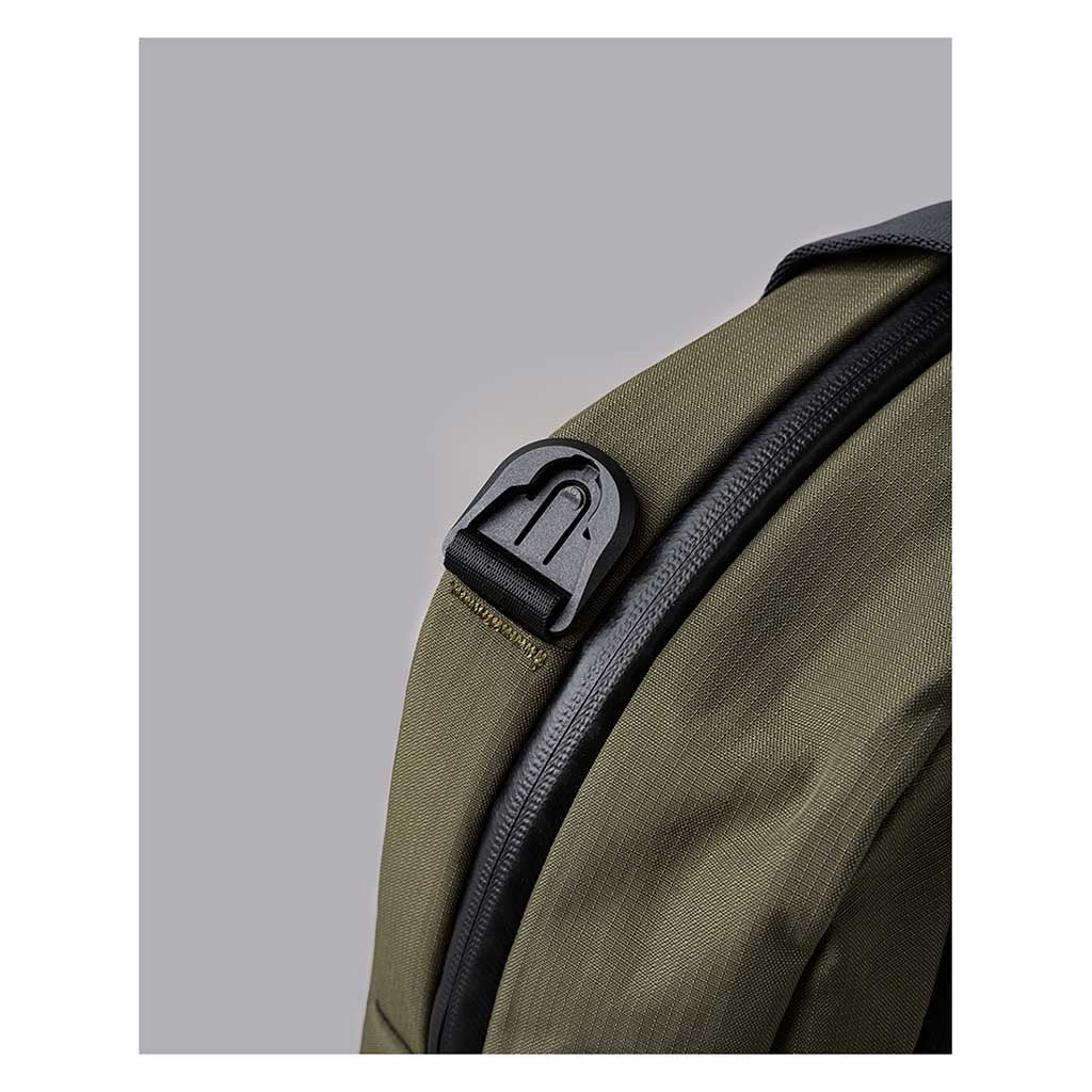 Bravo Brief Alpaka AA010820524 Briefcases 15L / Green | Axoflux 400D