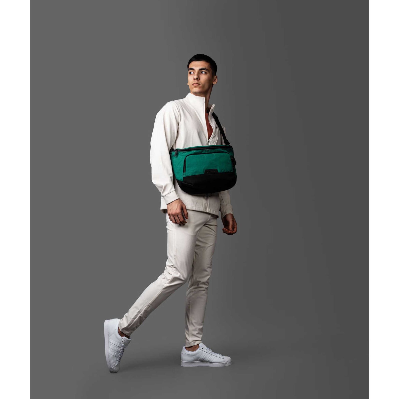 Bravo Sling Max V2 Alpaka AA100201103 Sling Bags 10L / Cadmium Green | X-Pac VX21