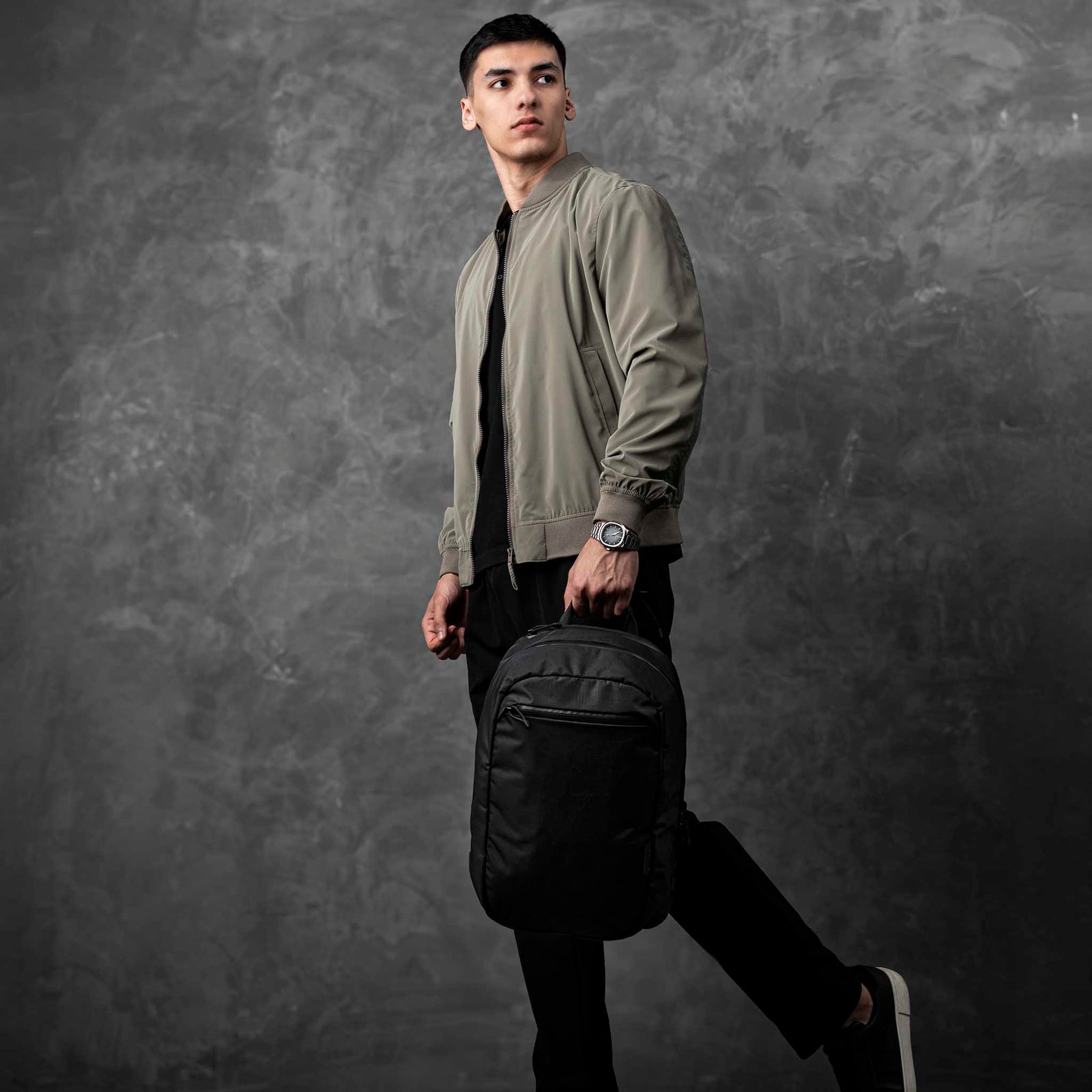 Essential Backpack 16L Alpaka AD010840118 Backpacks 16L / Black Axoflux 210D