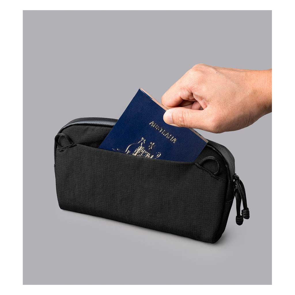 Flight Pouch Pro Alpaka AA010810124 Pouches 0.7L / Black | Axoflux 400D