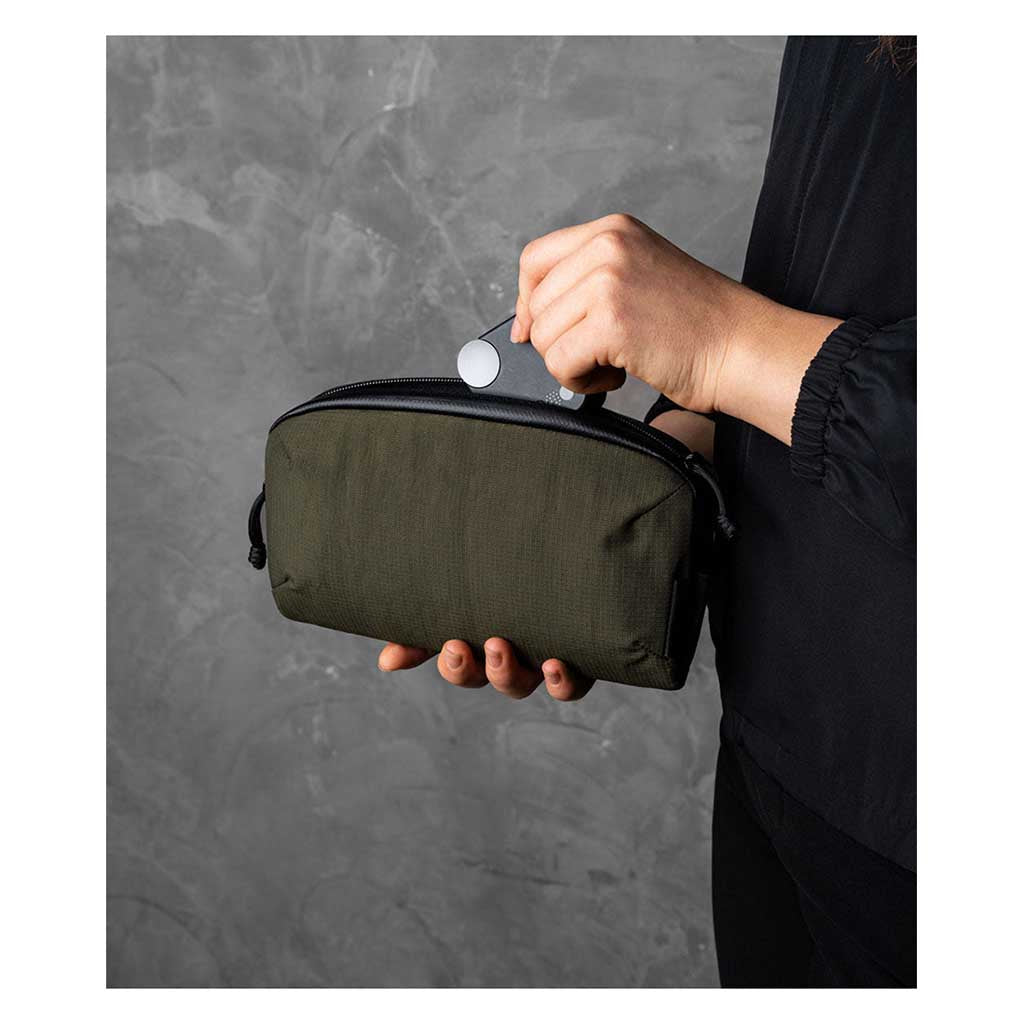 Flight Pouch Pro Alpaka AA010810524 Pouches 0.7L / Green | Axoflux 400D