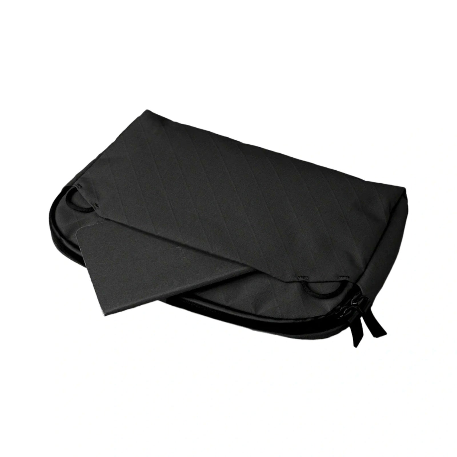 Flight Sling 2L Alpaka AA010460126 Sling Bags 2L / Black | Axogrid 210D