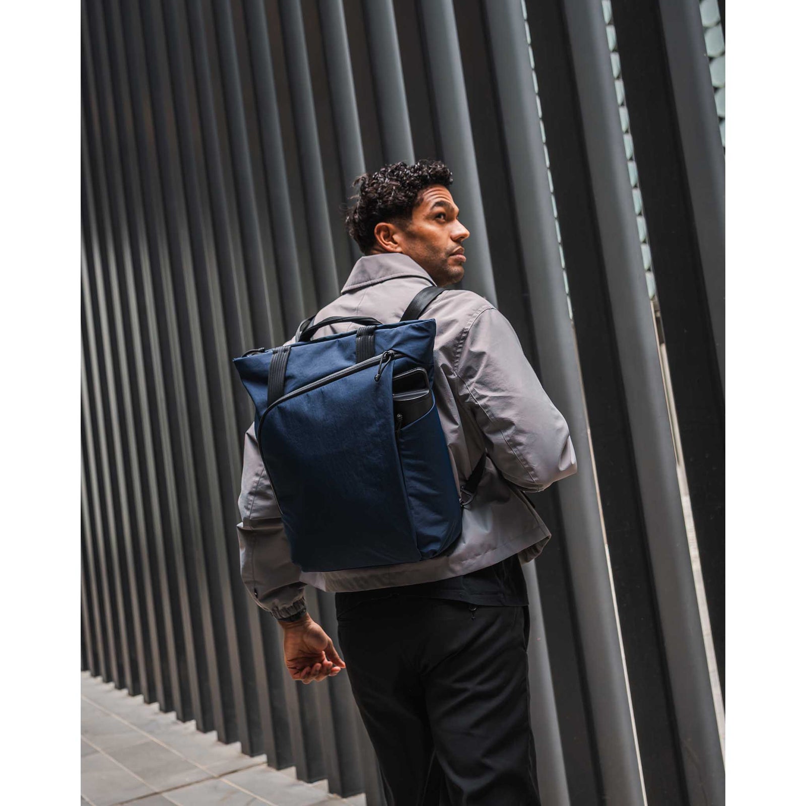 Flow Totepack Alpaka AA010850624 Tote Bags 14L / Blue | Axoflux 400D Washed Nylon