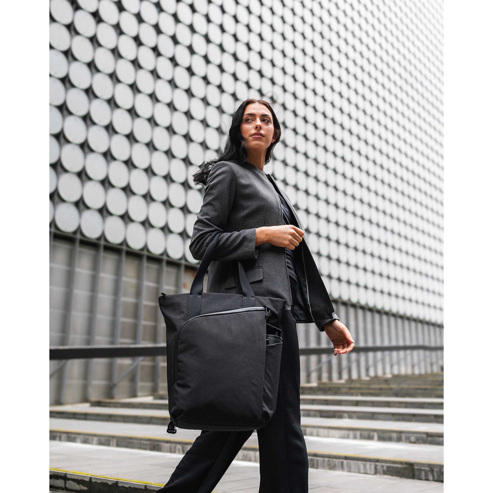 Flow Totepack Alpaka AA010850524 Tote Bags 14L / Green | Axoflux 400D Washed Nylon