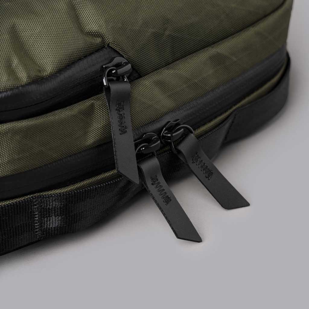 Metro Sling V2 Alpaka AD010630507 Sling Bags 2.5L / Olive Green | X-Pac X42