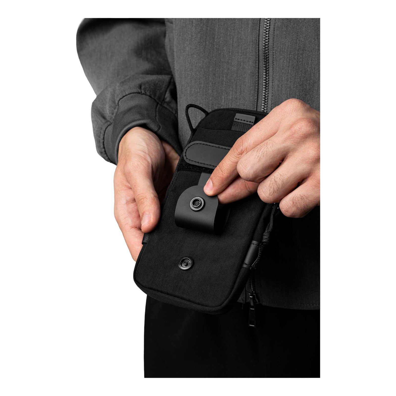 Modular Shoulder Pocket Slim Alpaka AD010920131 Phone Pockets Slim / Black | Axoflux 400D Washed Nylon