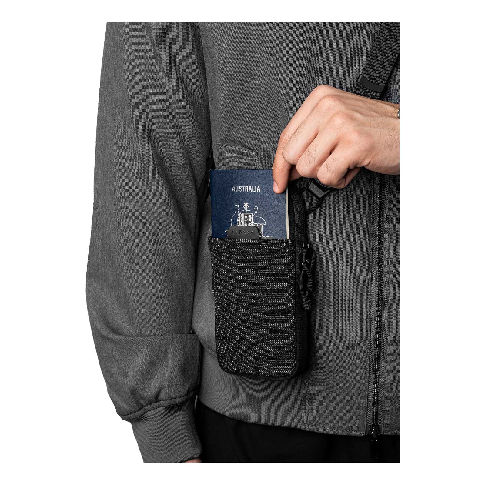 Modular Shoulder Pocket Slim Alpaka AD010920131 Phone Pockets Slim / Black | Axoflux 400D Washed Nylon