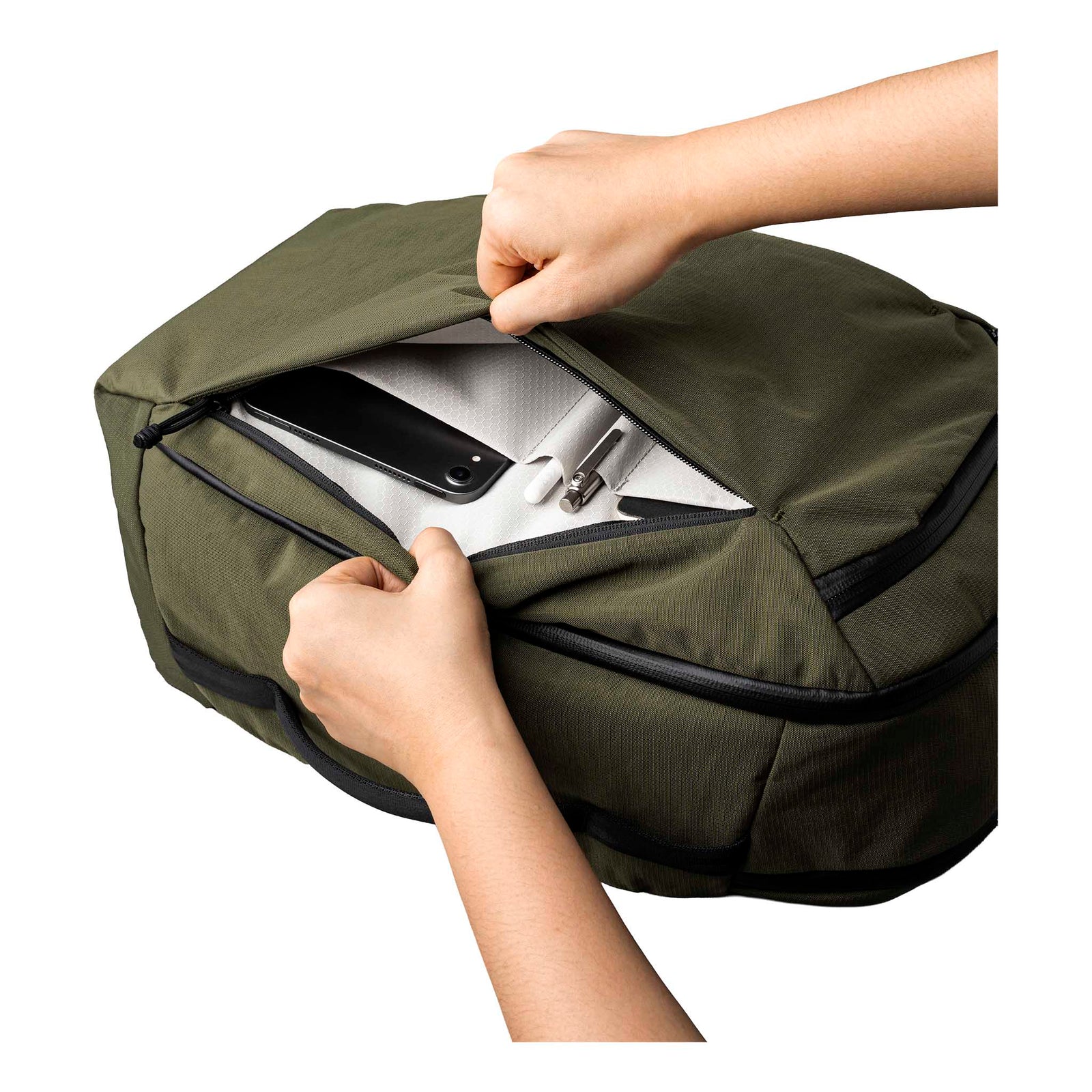 Traverse Backpack 30L Alpaka AA010860524 Backpacks 30L / Green | Axoflux 400D