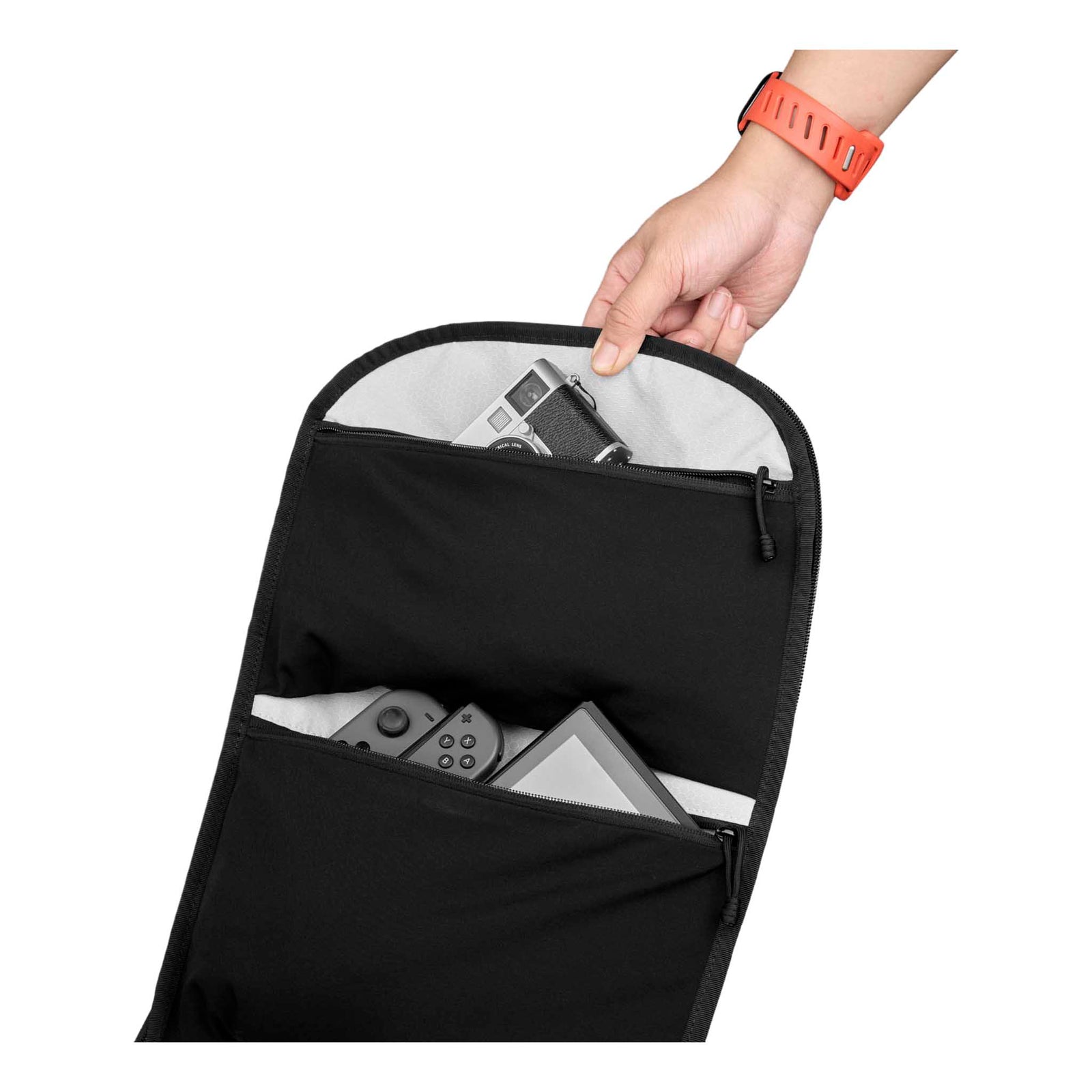 Traverse Backpack 38L Alpaka AA010900124 Backpacks 38L / Black Axoflux 400D Ripstop Nylon