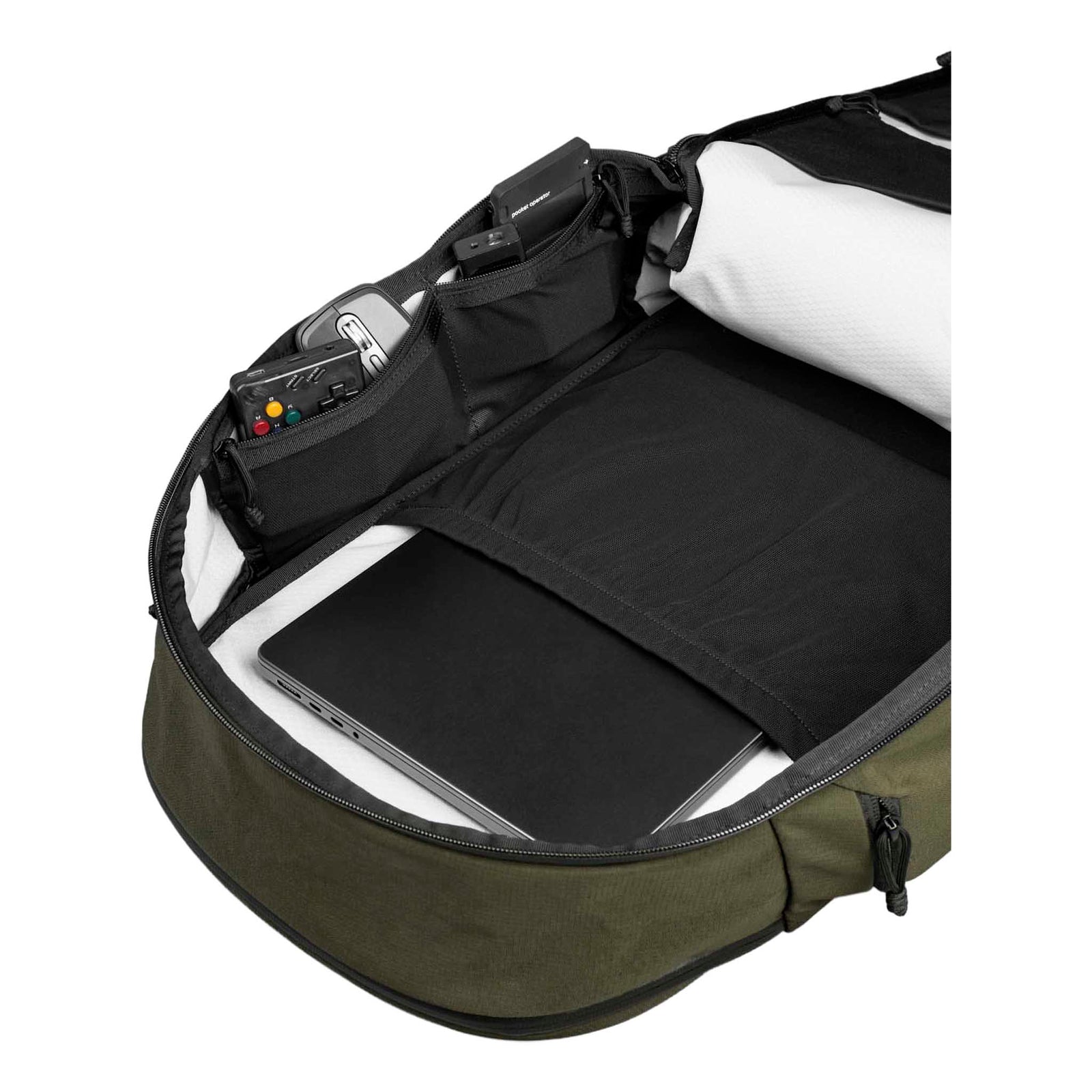 Traverse Backpack 38L Alpaka AA010900524 Backpacks 38L / Green Axoflux 400D Ripstop Nylon