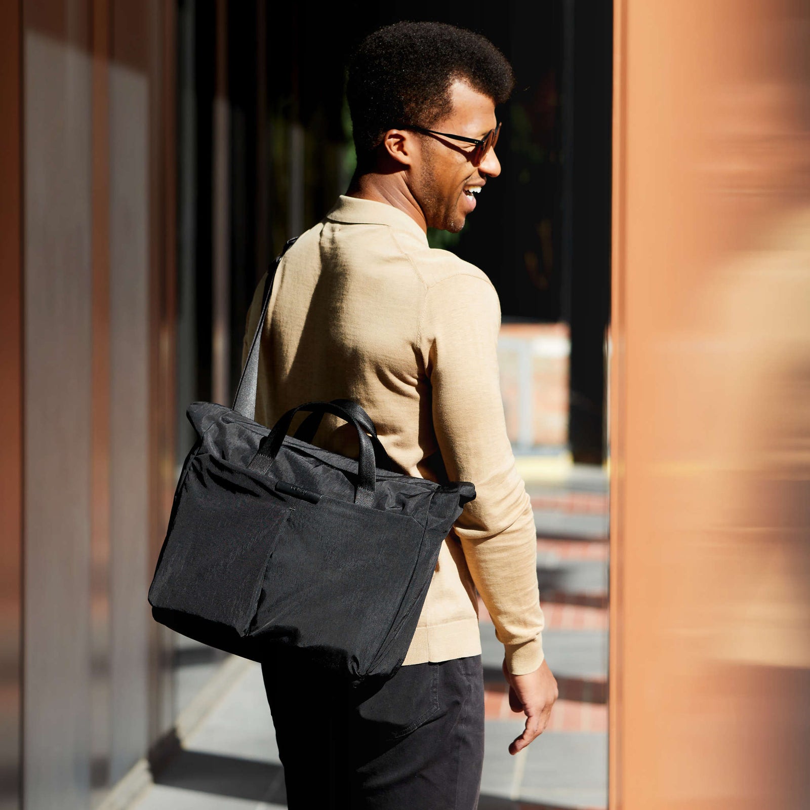 Tokyo Messenger Bag 14" Bellroy BTYA-EGD-213 Messenger Bags 14L / Everglade