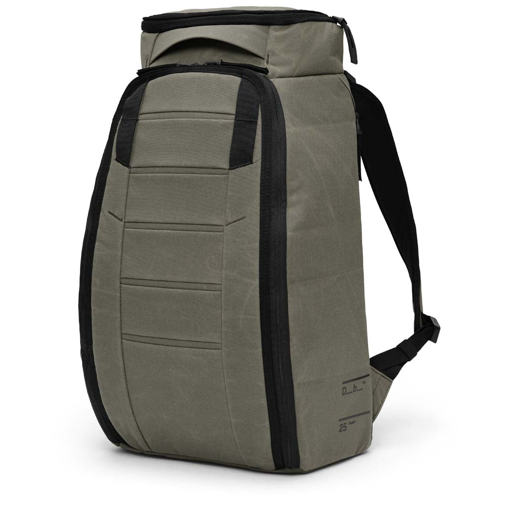 Hugger Backpack 25 Db Journey 1000175201701 Backpacks 25L / Forest Green