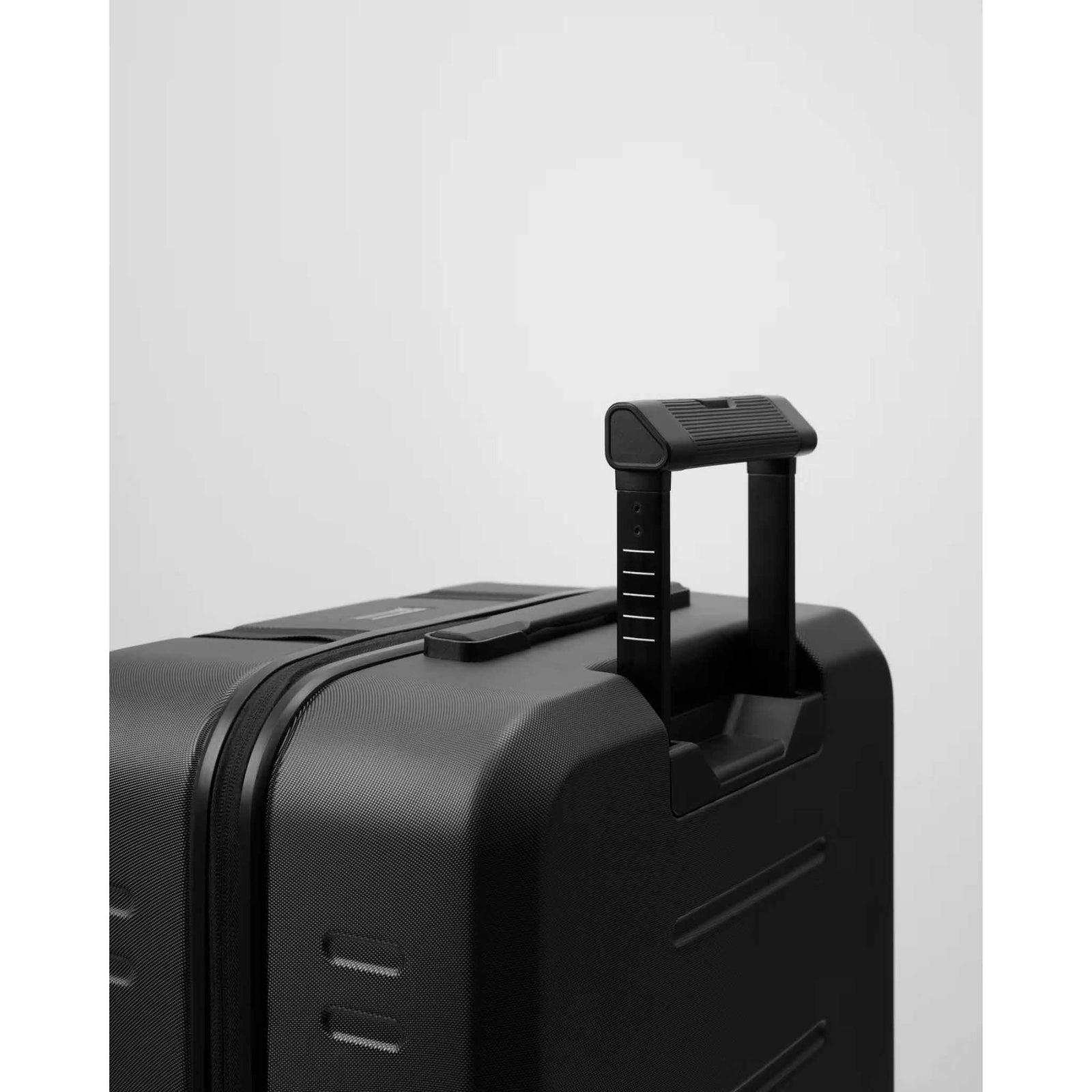 Ramverk Check-in Luggage M Db Journey 505A01 Suitcases & Luggage 70L / Black Out