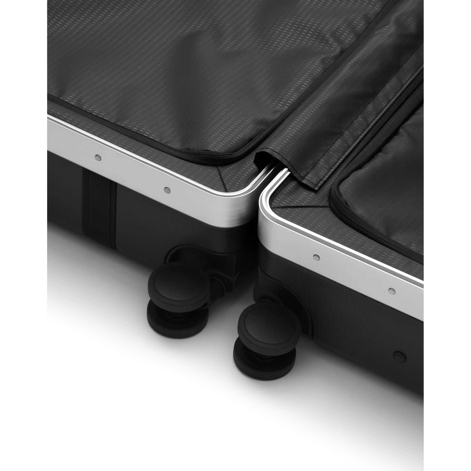 Ramverk Pro Check-in Luggage L Db Journey 3000234005601 Suitcases & Luggage 87L / Silver