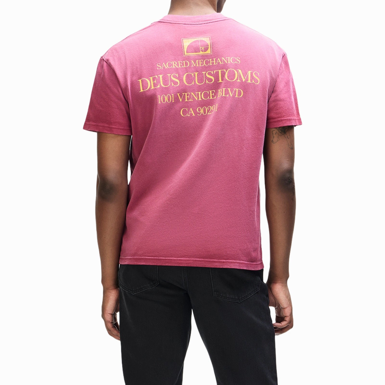 Perfect Ratio Tee | Men's Deus Ex Machina Men's Tees