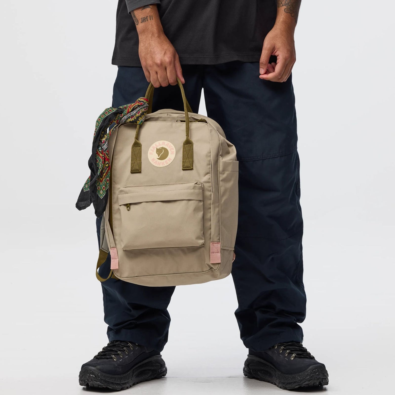 Kånken Koncept Laptop 15" Fjällräven F23200411-118-631 Backpacks 18L / Fossil-Foliage Green