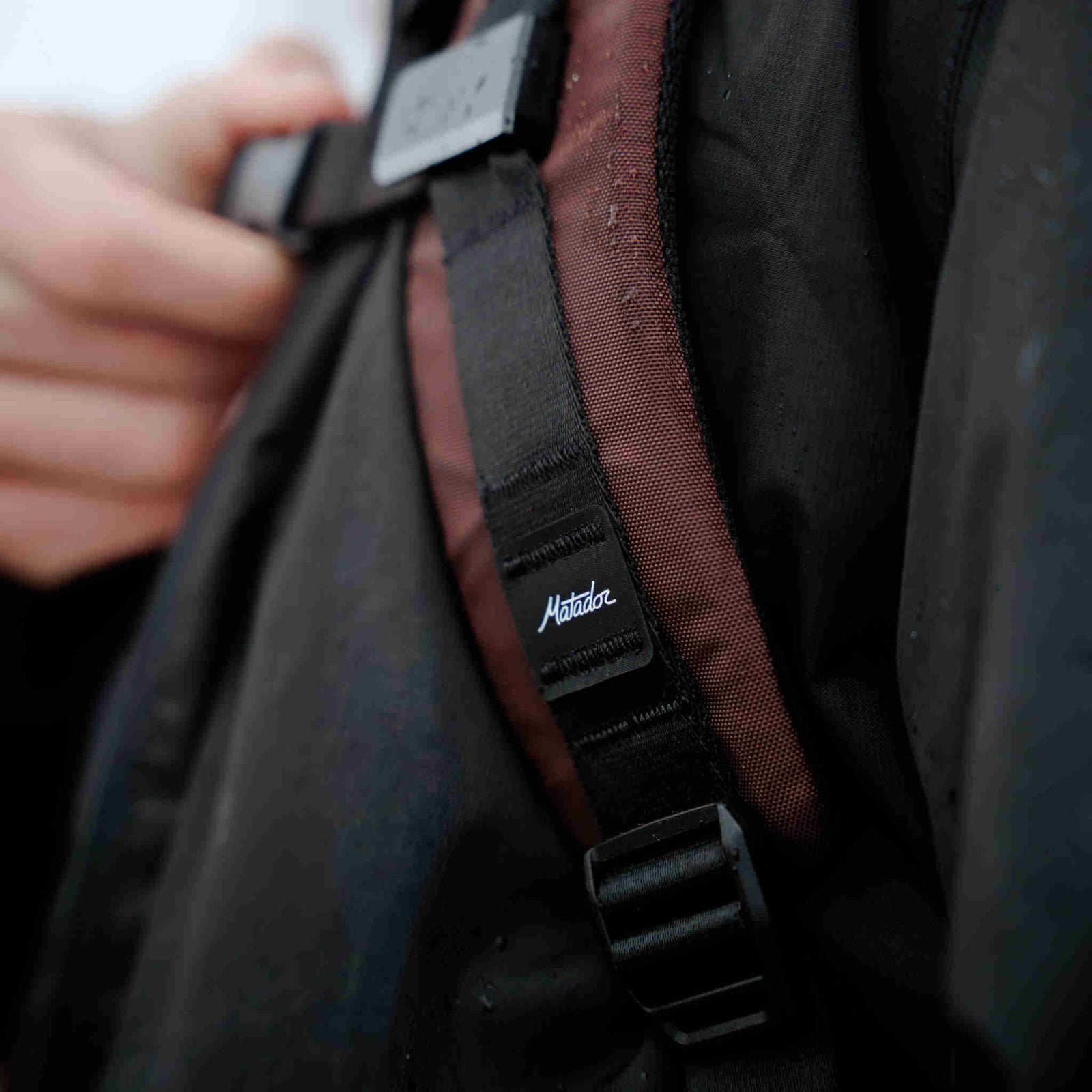 Pre-Order | 30L Carry On Travel Pack Matador MATCATP30001R Backpacks 30L / Garnet