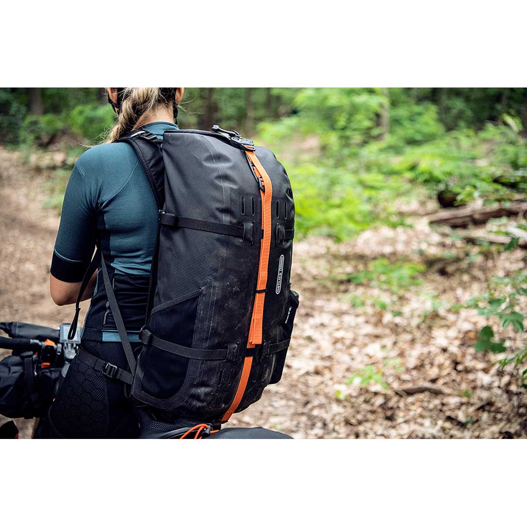 Atrack BP ORTLIEB OR7100 Backpacks 25L / Matt Black