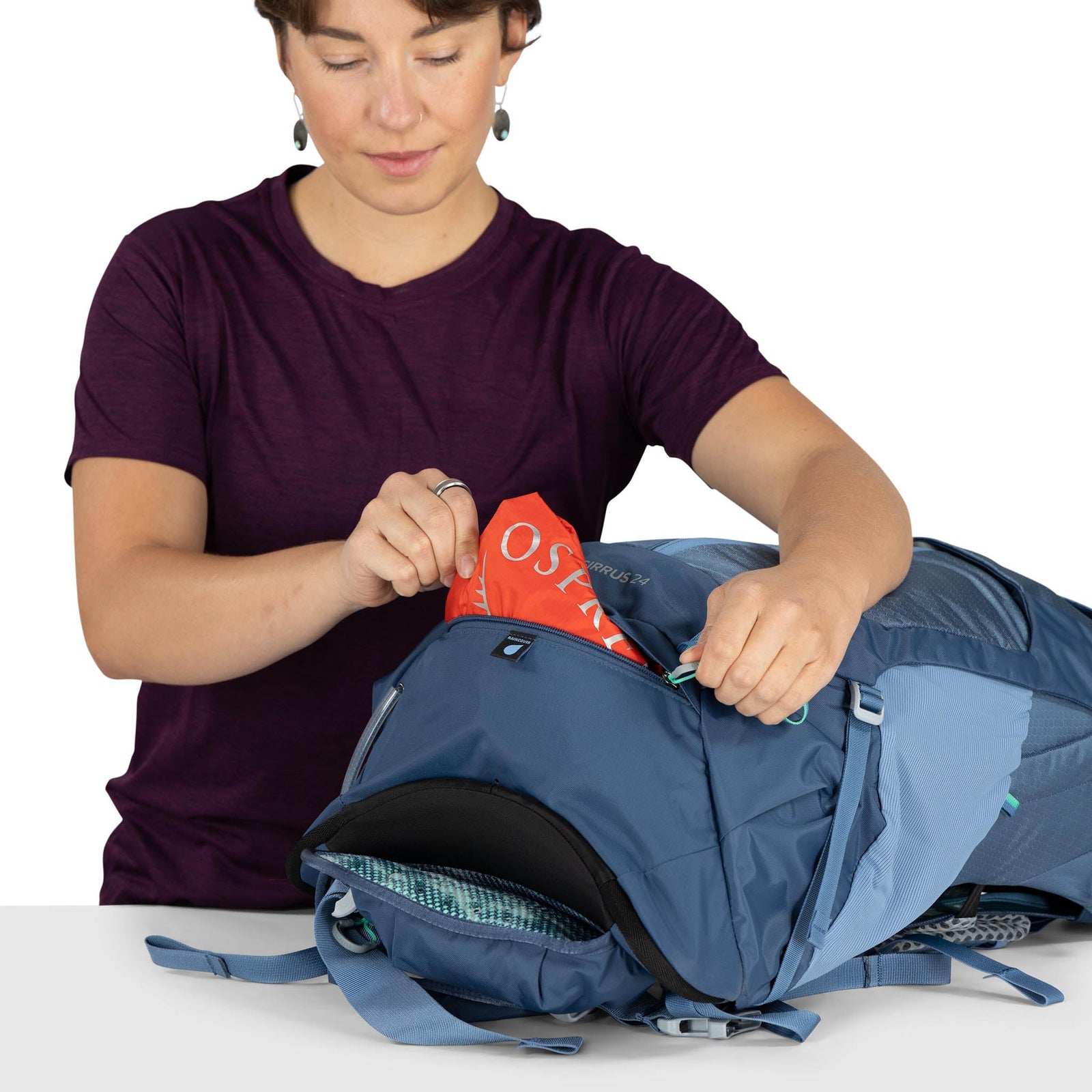 Sirrus 24 Osprey 10007518 Backpacks OS / Medium Grey