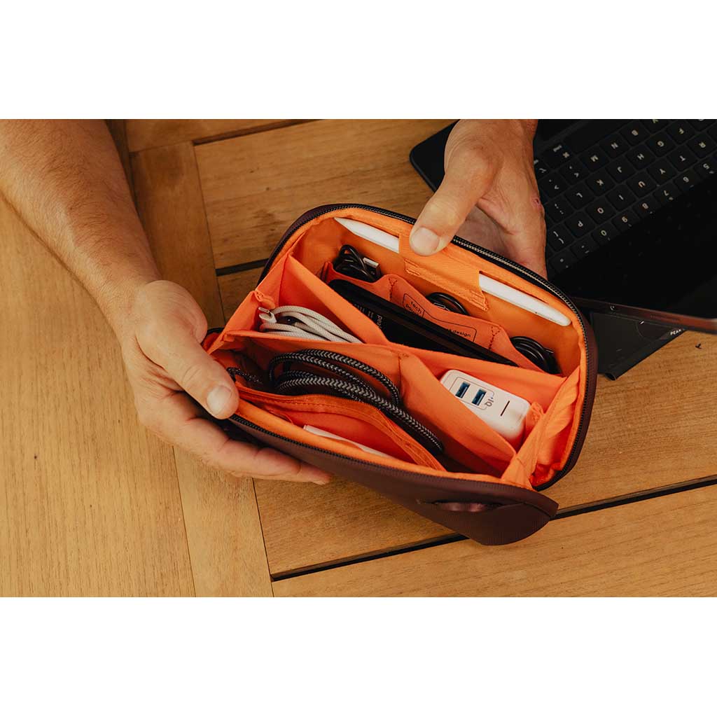 Tech Pouch Peak Design Tech Pouches
