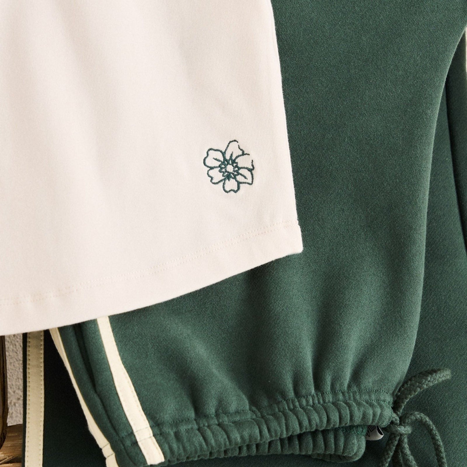 Embroidered Floral Tee | Women's
