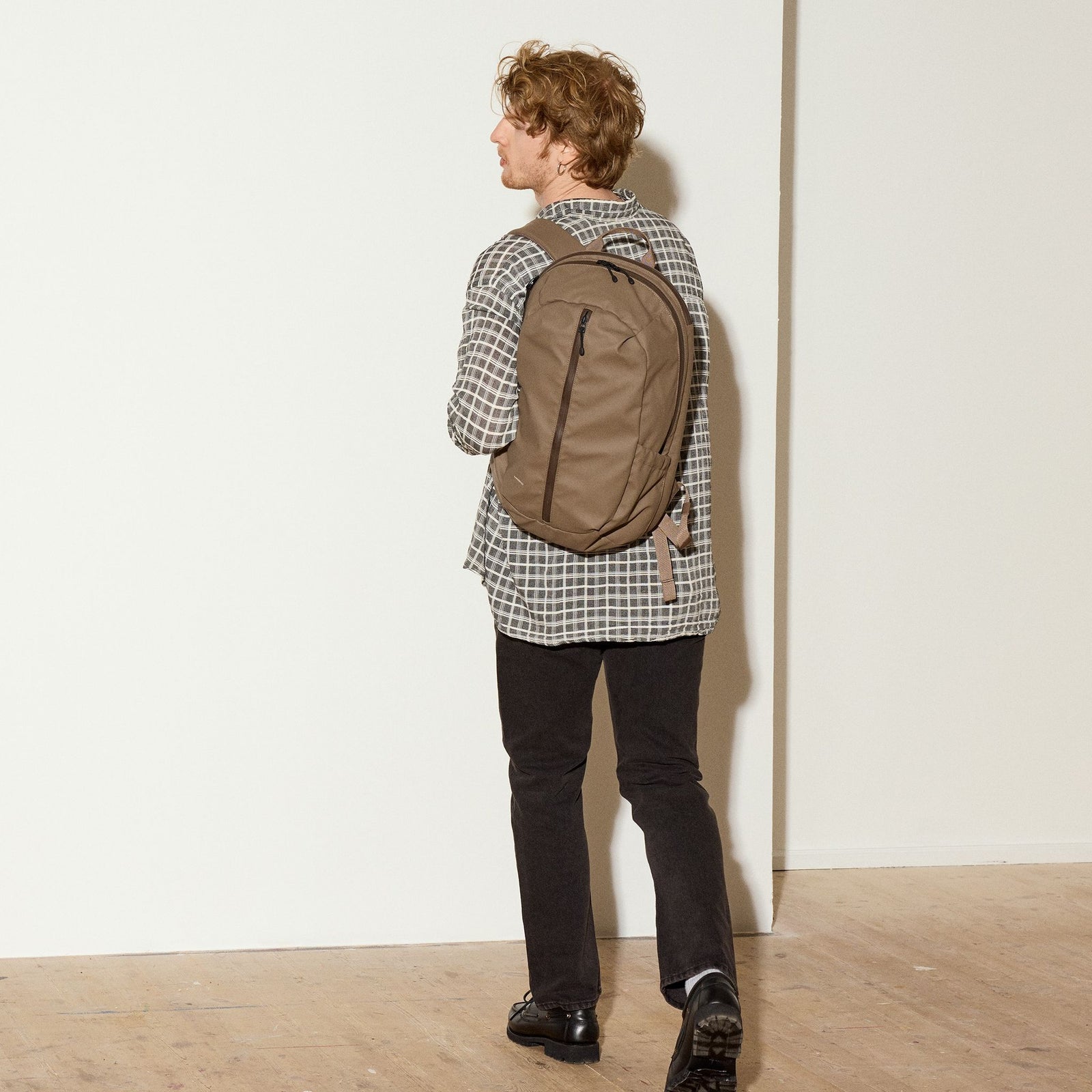 Stream Zipper Backpack 16" Sandqvist 258605206 Backpacks One Size / Clay