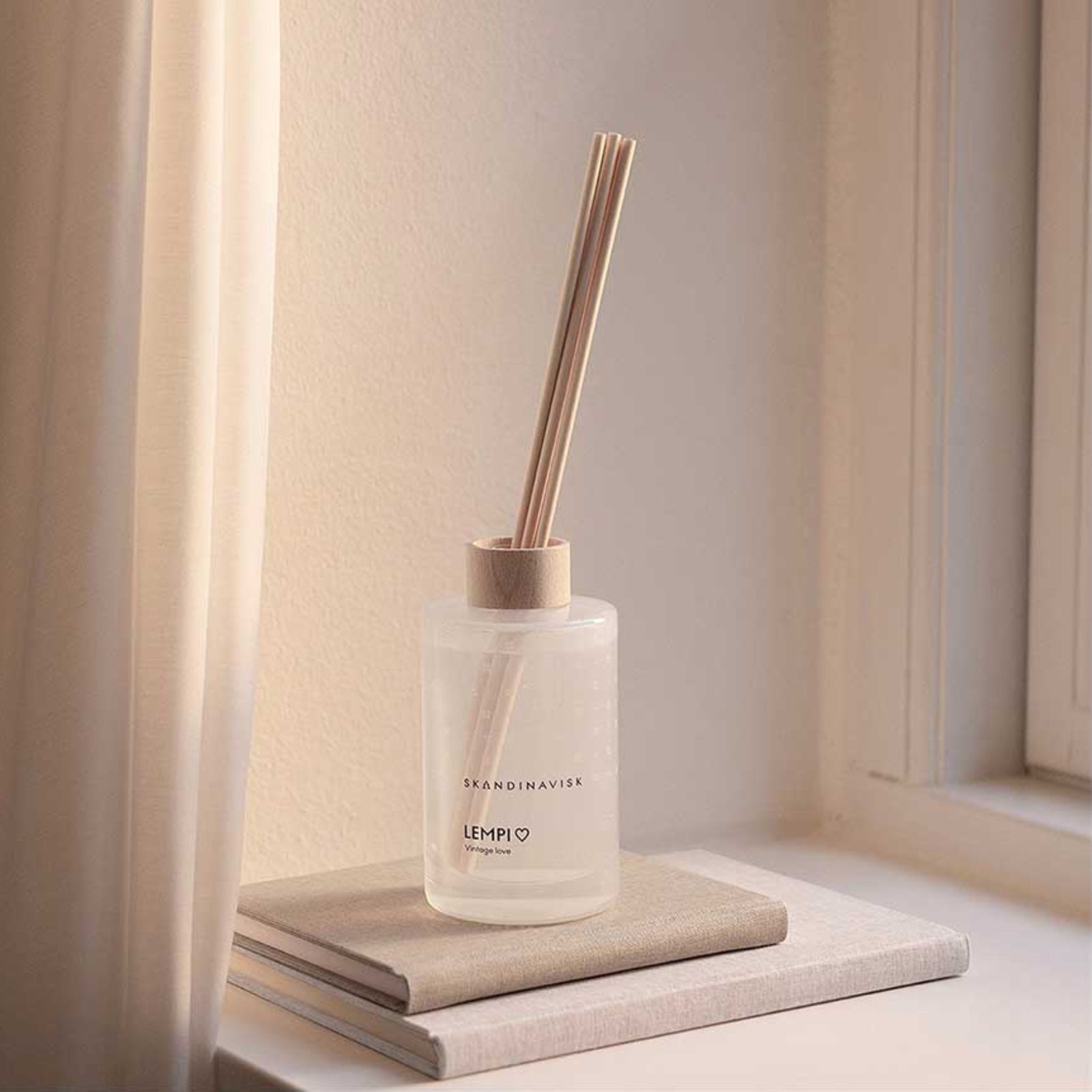 Reed Diffuser 200ml Refill | Lempi Skandinavisk 20417 Reed Diffusers 200ml / Lempi
