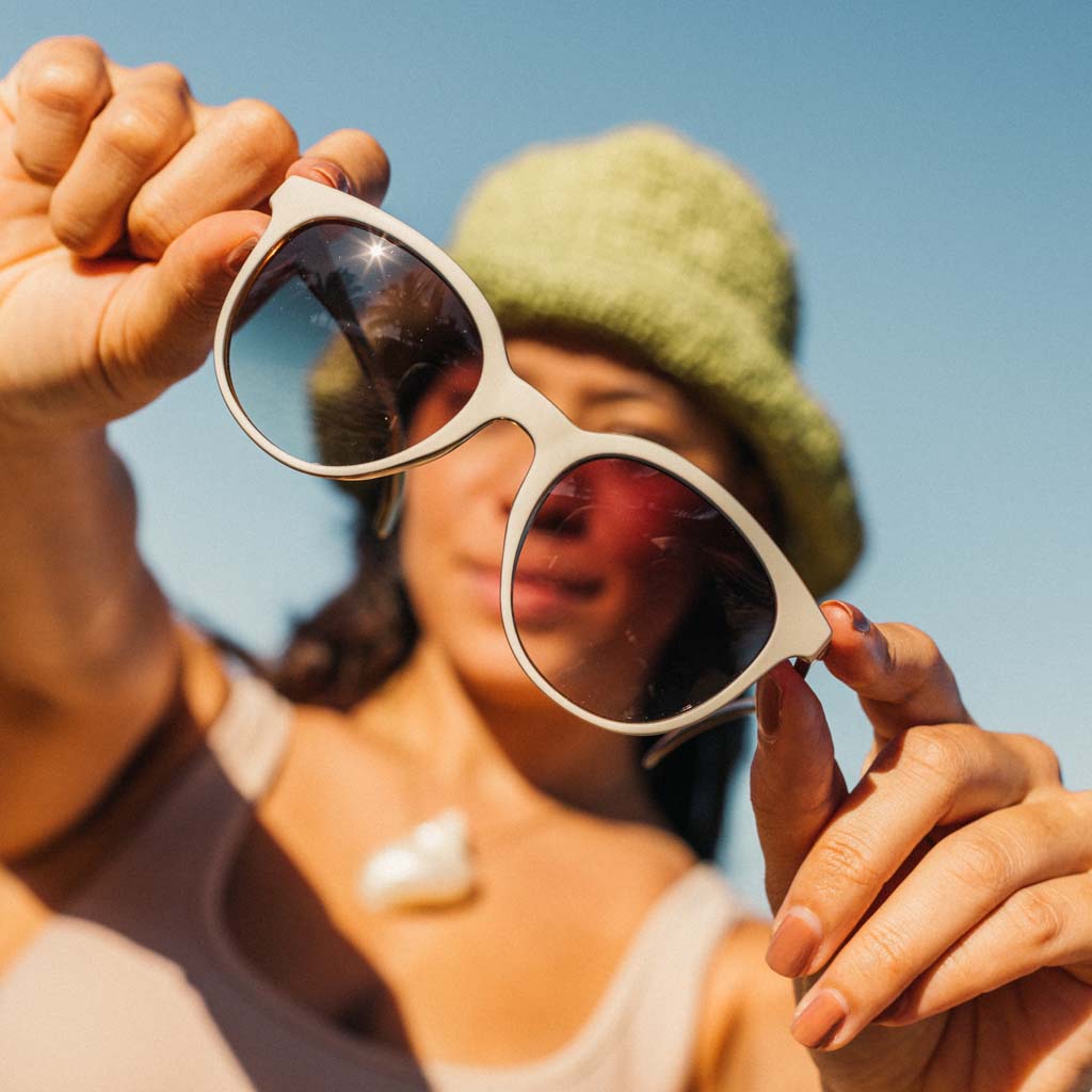 Makani Sunski SUN-MK-ISS Sunglasses One Size / Ivory Sepia