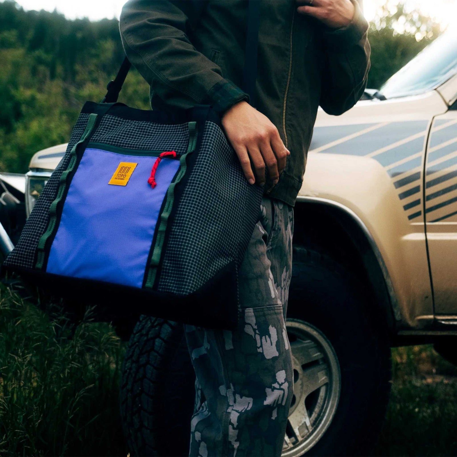 Mountain Utility Tote Topo Designs 932431524000 Gear Totes 33L / Grid/Very Peri