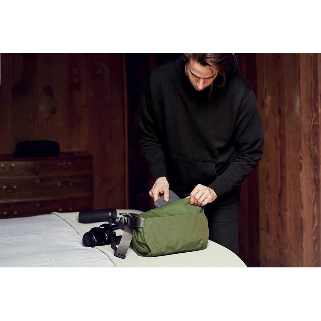 Venture Sling 9L Bellroy BSVA-BRZ-213 Sling Bags 9L / Bronze