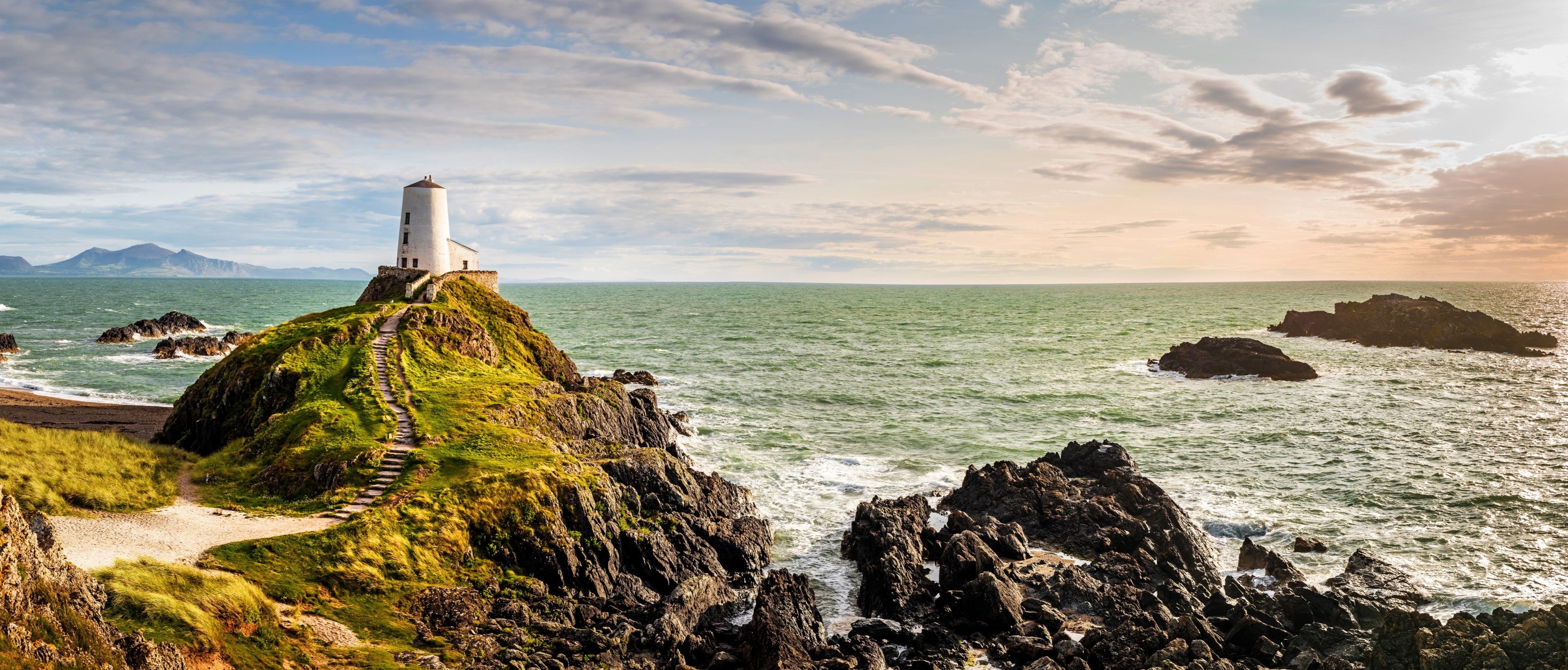 Britain's Best Lighthouse Walks