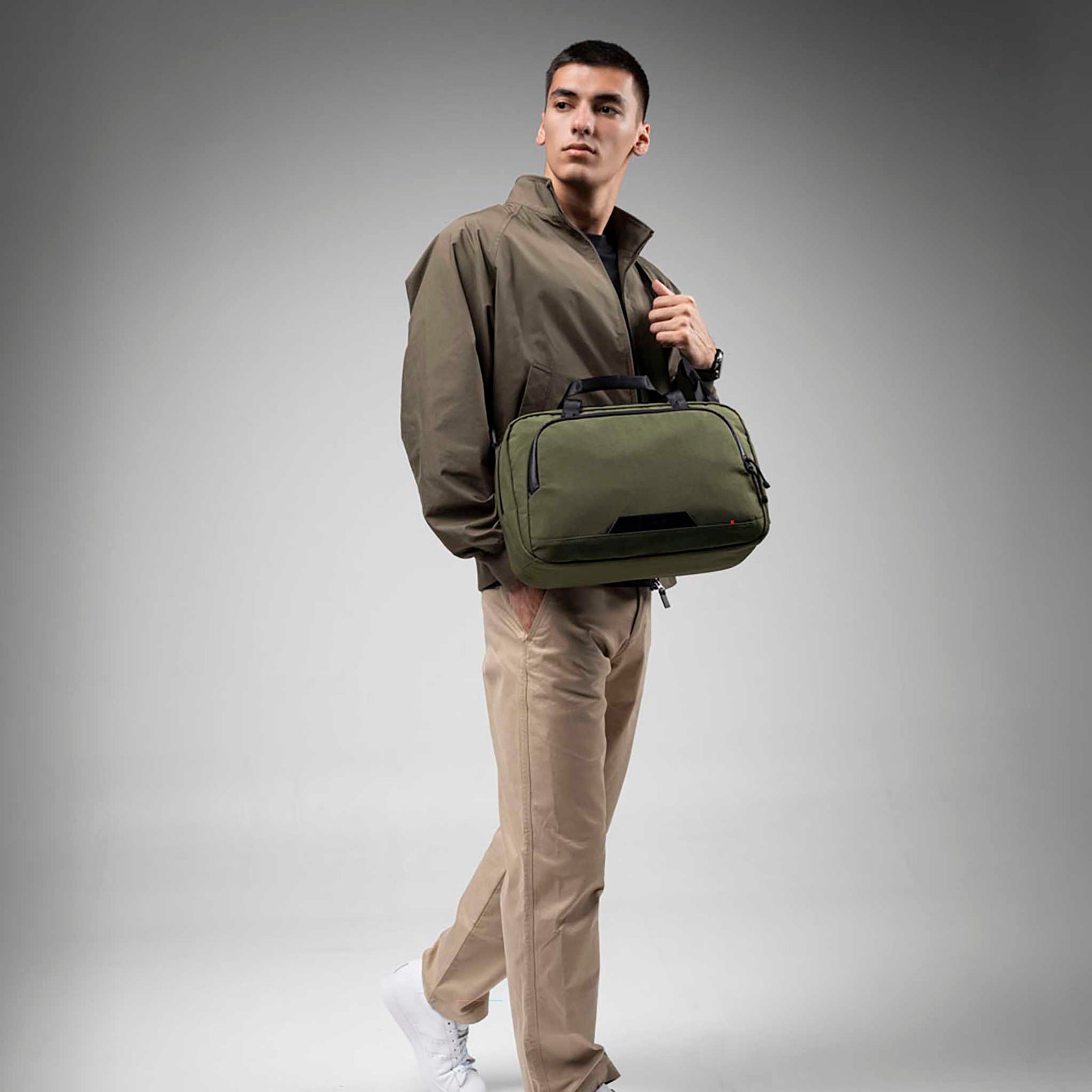 Bravo Brief | 14" Alpaka AA010910524 Briefcases 13L / Green Axoflux 400D Ripstop Nylon