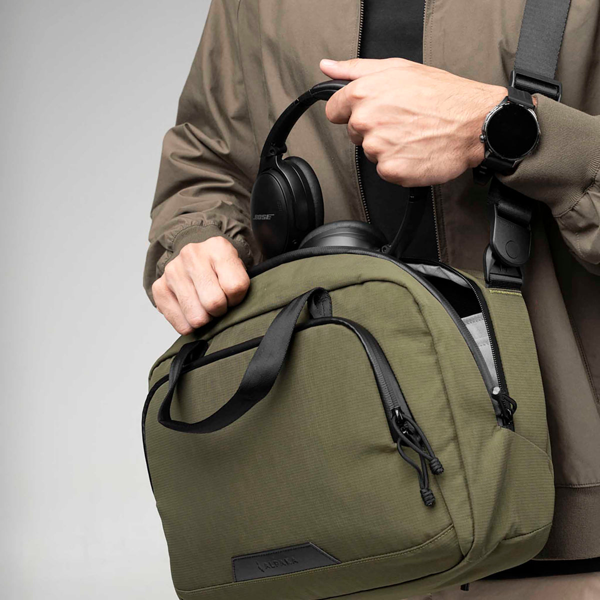 Bravo Brief | 14" Alpaka AA010910524 Briefcases 13L / Green Axoflux 400D Ripstop Nylon