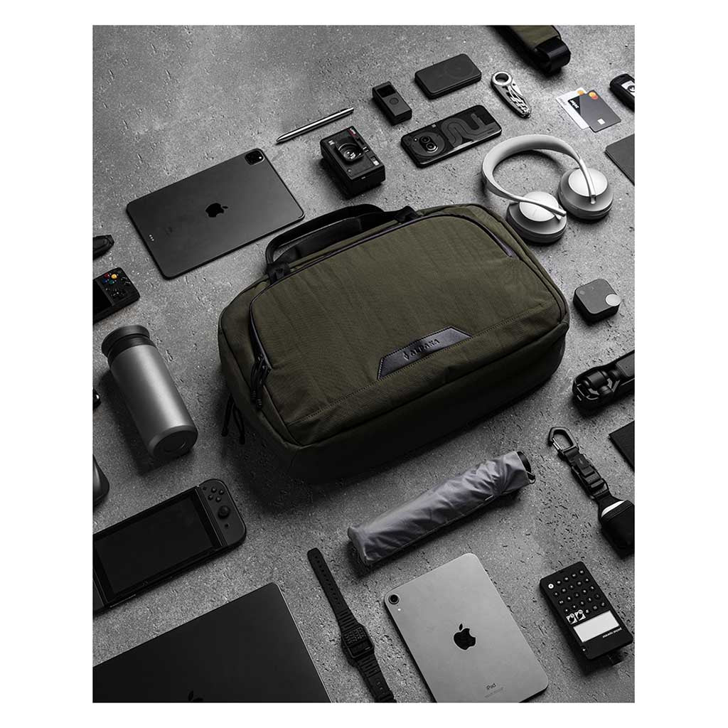 Bravo Brief Alpaka AA010820524 Briefcases 15L / Green | Axoflux 400D