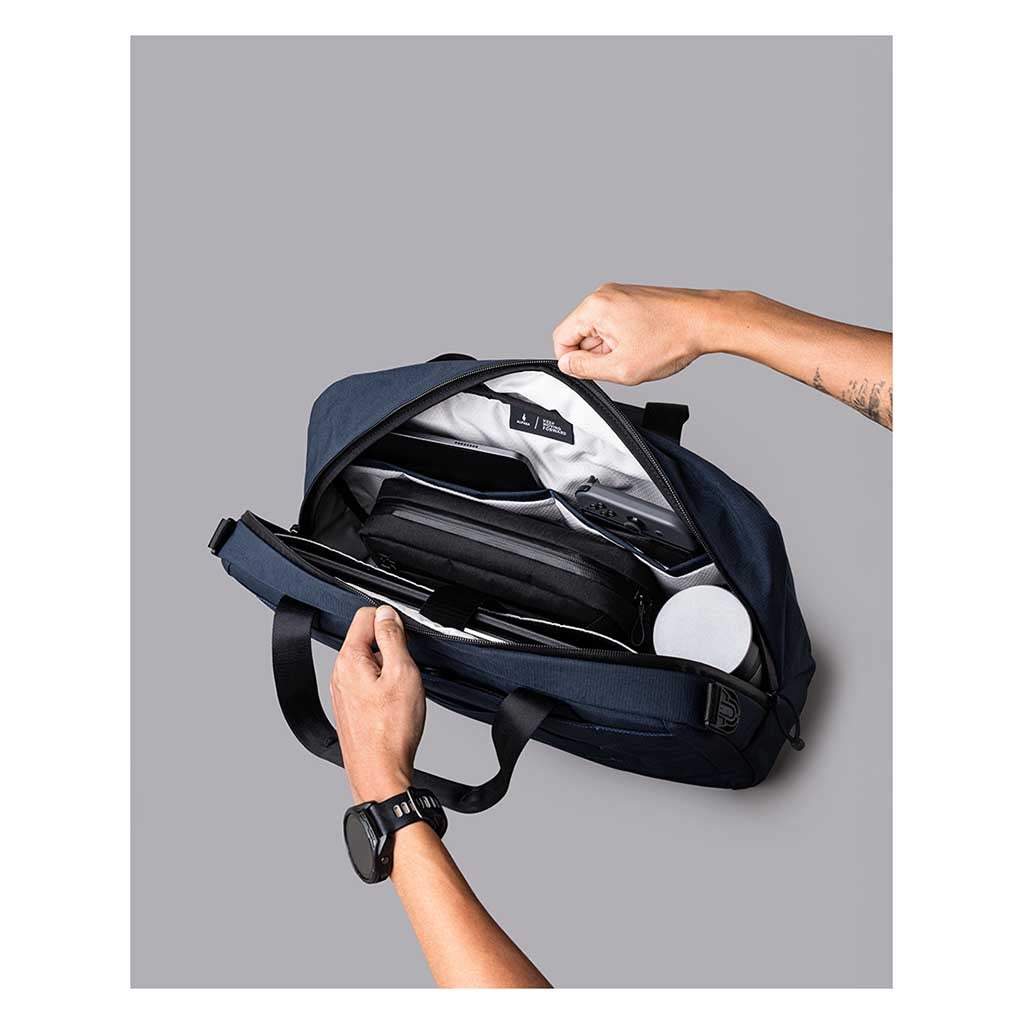 Bravo Brief Alpaka AA010820624 Briefcases 15L / Moonlight Blue | Axoflux 400D