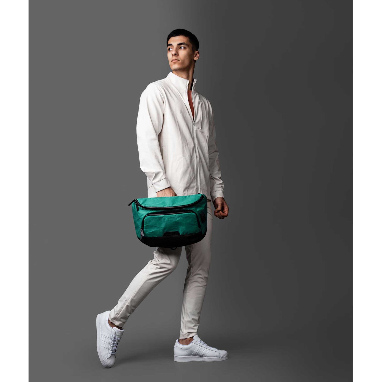 Bravo Sling Max V2 Alpaka AA100201103 Sling Bags 10L / Cadmium Green | X-Pac VX21