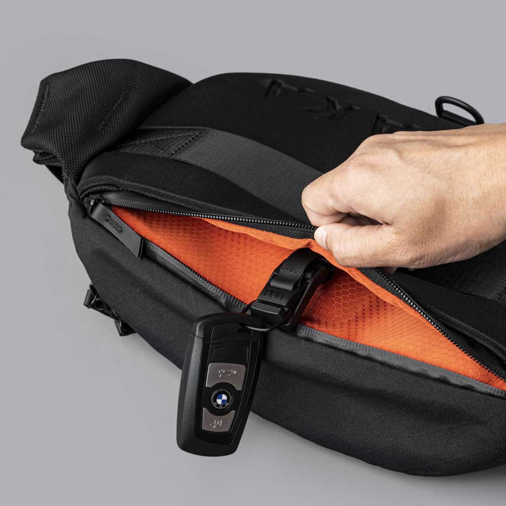 Bravo X Sling V2 Alpaka AA010100122 Sling Bags 6L / Black Axogrid 300D