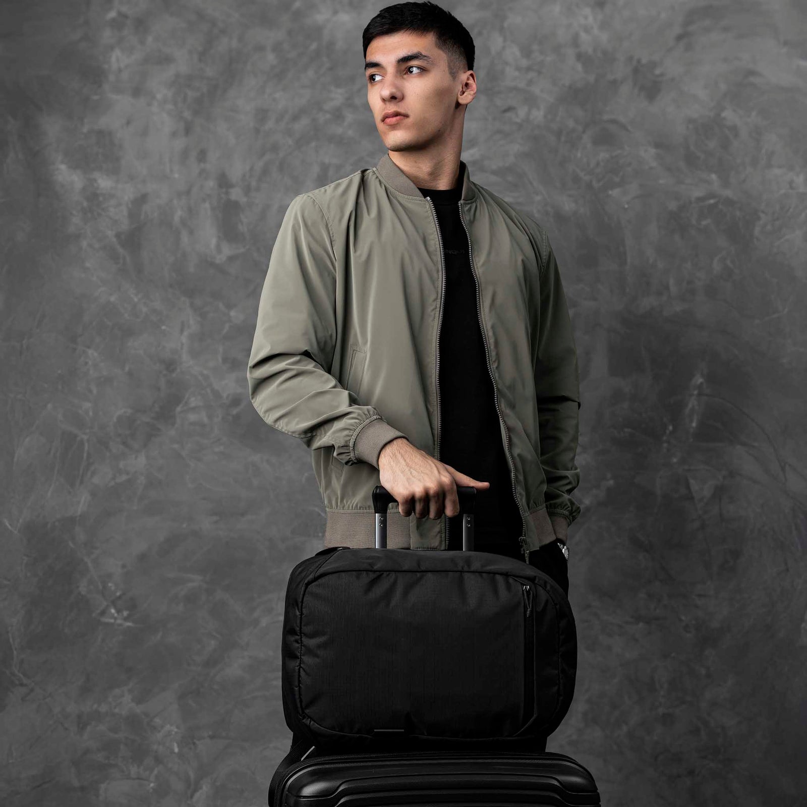 Essential Backpack 16L Alpaka AD010840118 Backpacks 16L / Black Axoflux 210D