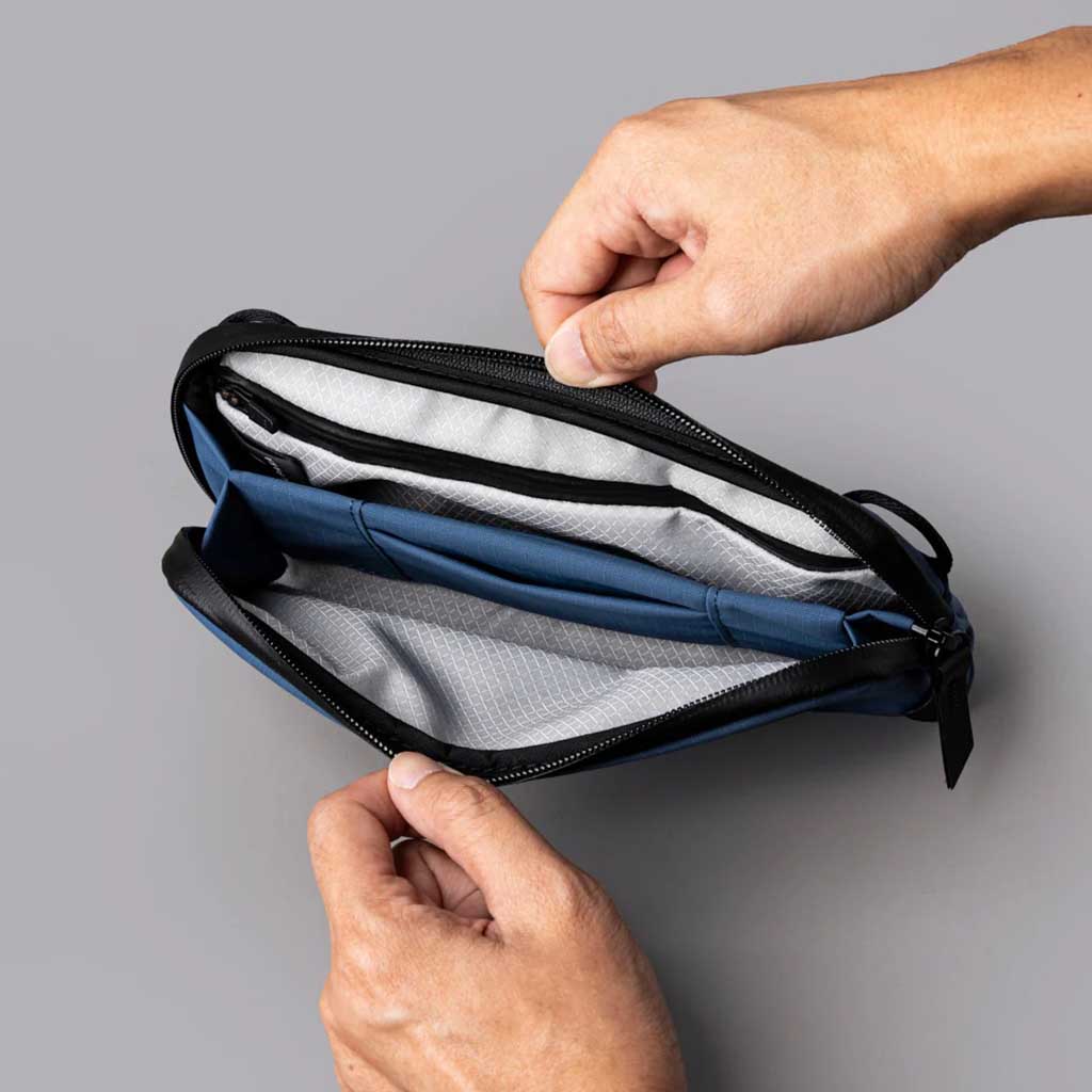 Flight Pouch Alpaka AA010510618 Pouches 300ml / Blue | Axoflux 210D