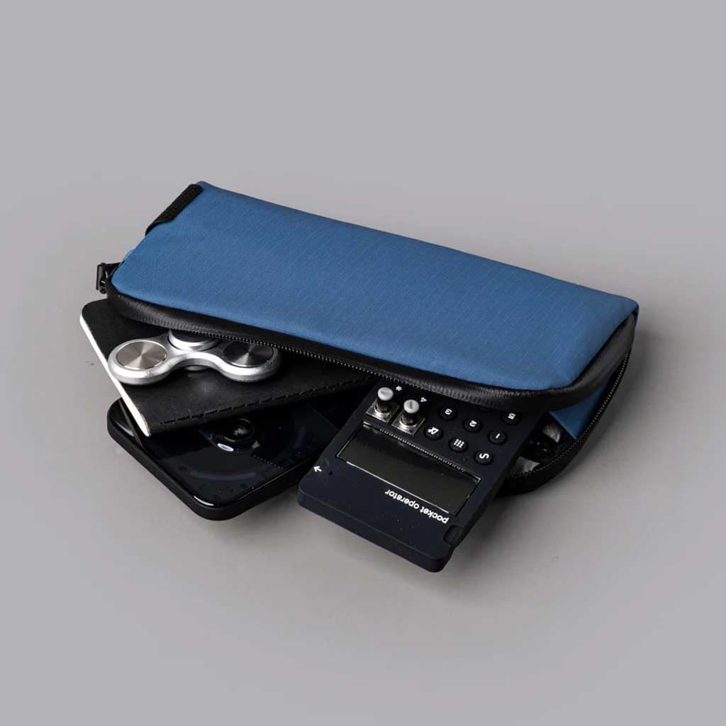Flight Pouch Alpaka AA010510618 Pouches 300ml / Blue | Axoflux 210D