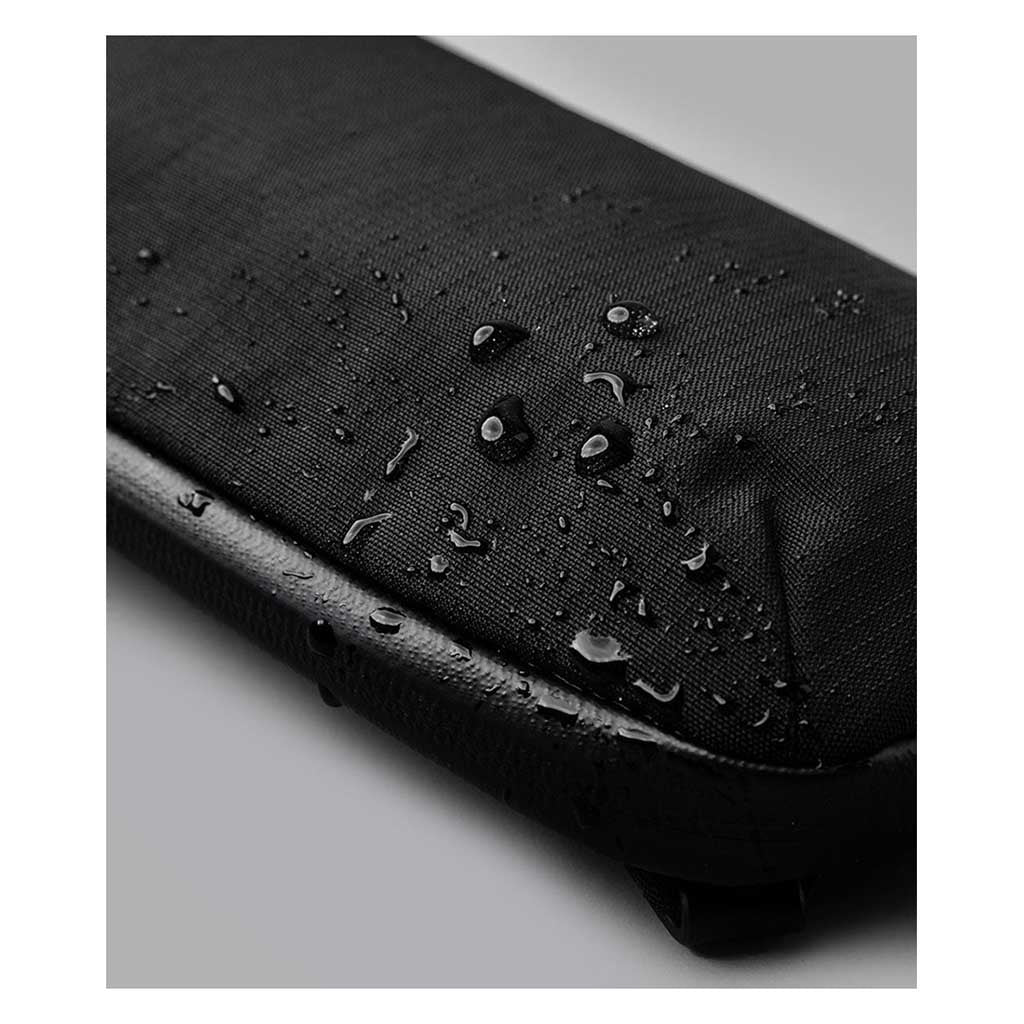 Flight Pouch Pro Alpaka AA010810124 Pouches 0.7L / Black | Axoflux 400D