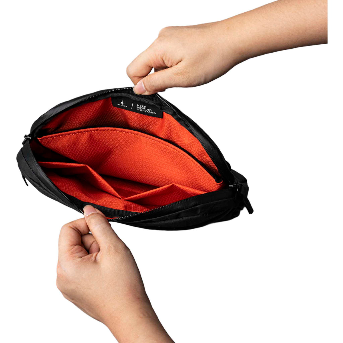 Flight Sling 2L Alpaka AA010460128 Sling Bags 2L / Black | X-Pac VX07 Ripstop