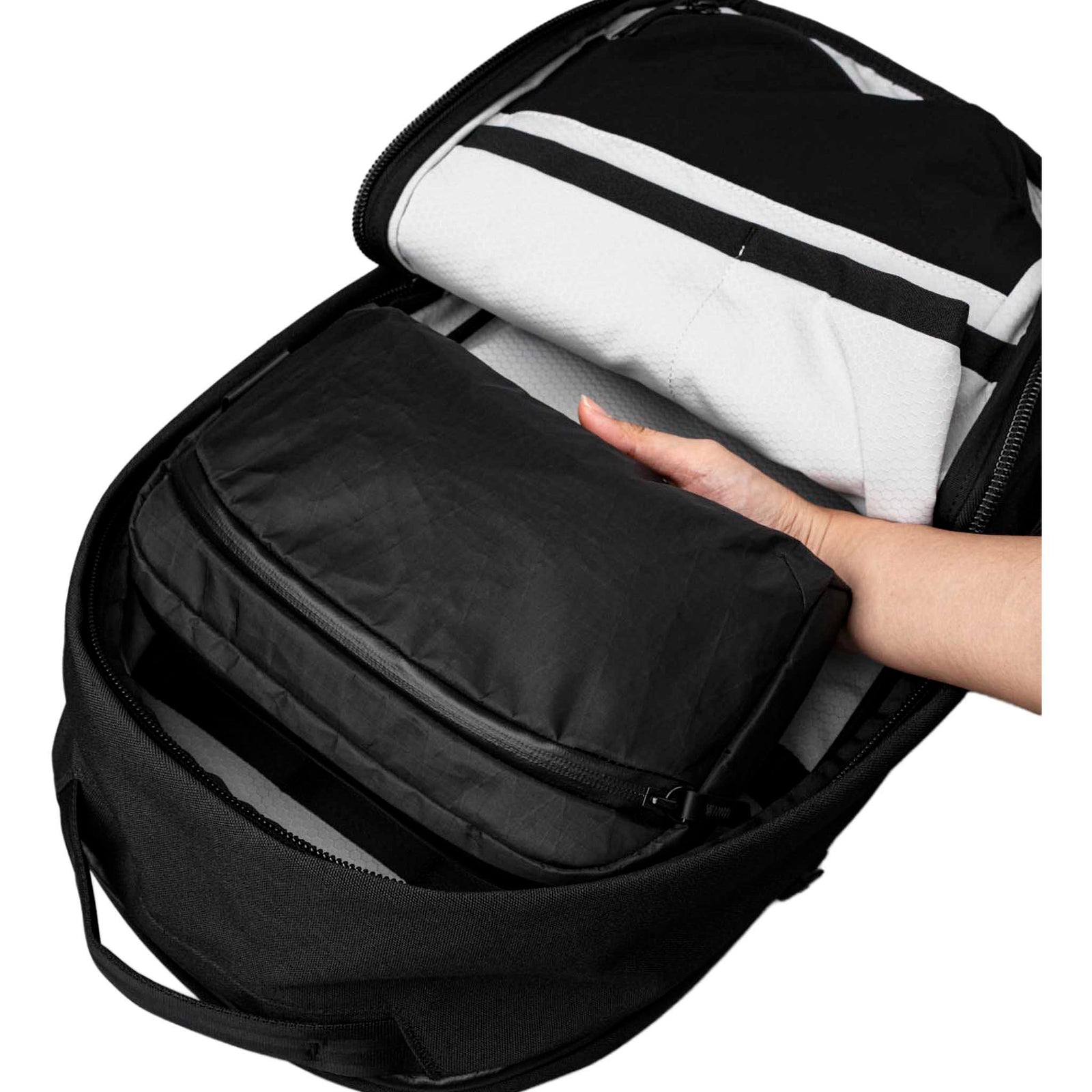 Flight Sling 2L Alpaka AA010460128 Sling Bags 2L / Black | X-Pac VX07 Ripstop