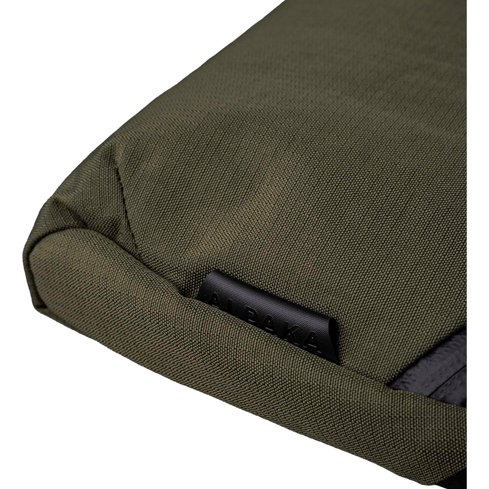 Flight Sling 2L Alpaka AA010460524 Sling Bags 2L / Green | Axoflux 400D