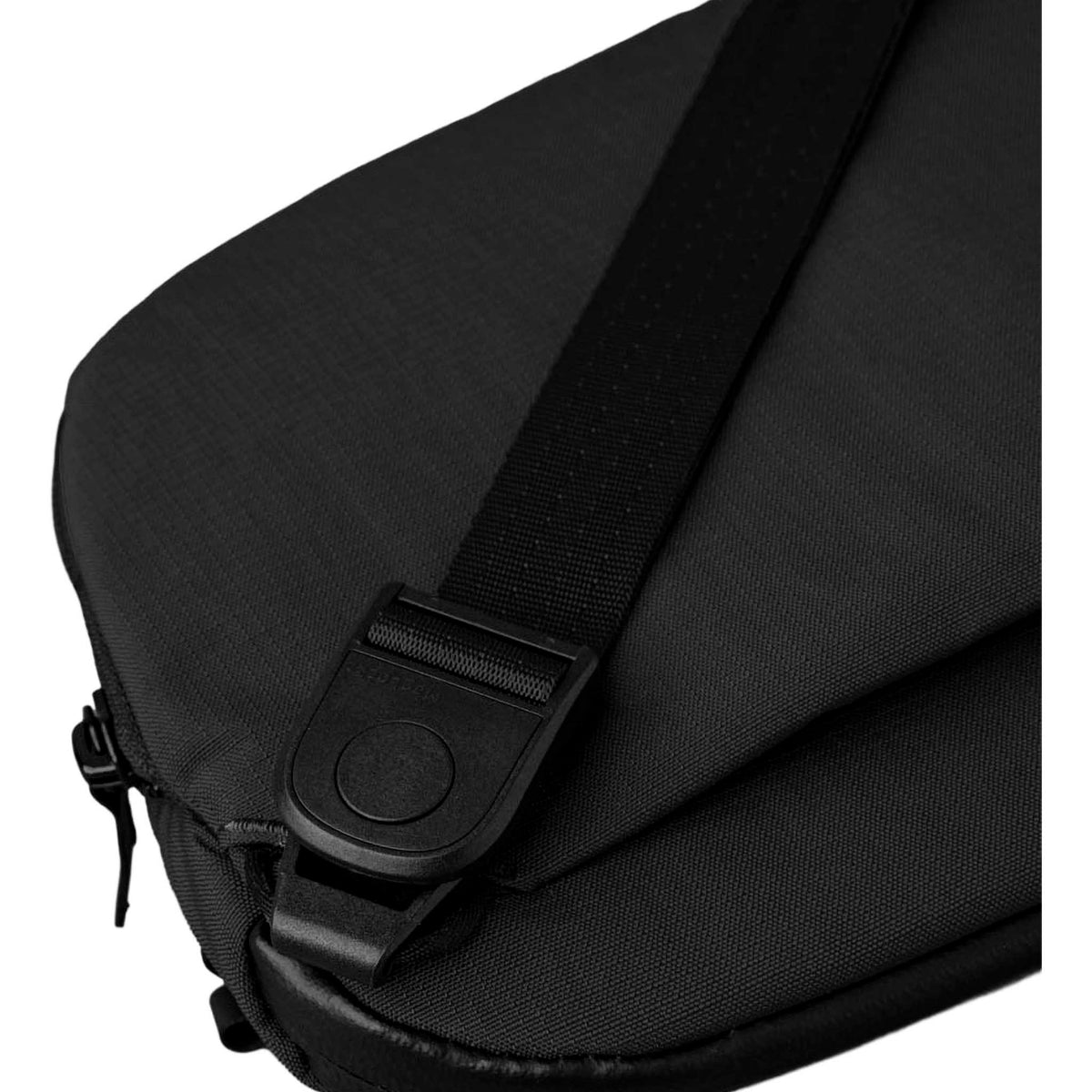 Flight Sling Pro Alpaka AA010870124 Sling Bags 2.5L / Black Axoflux 400D Ripstop Nylon