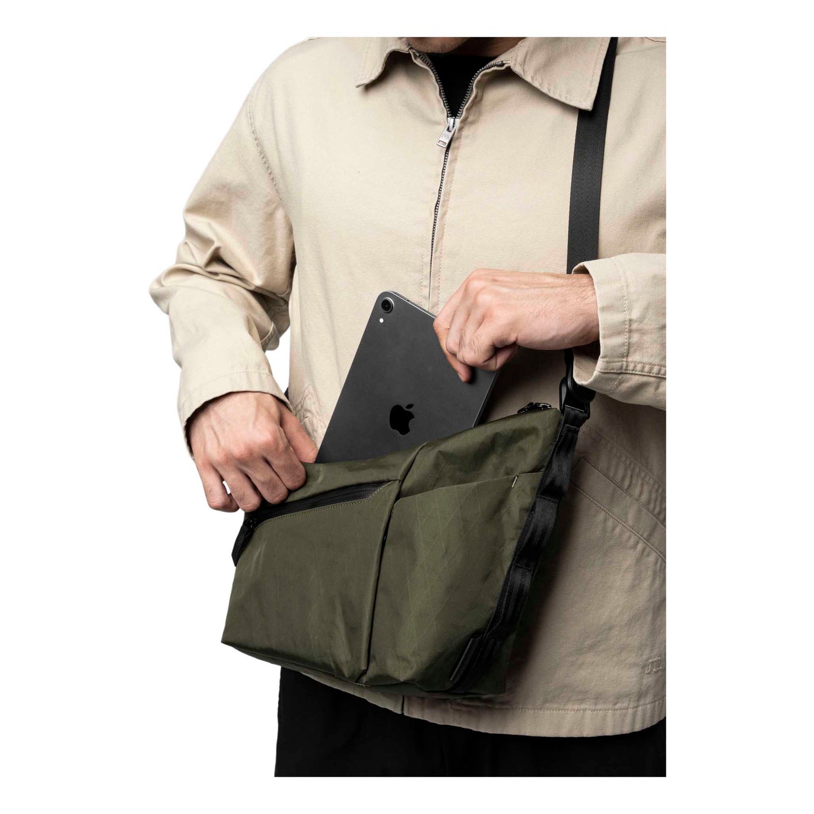Flow Satchel Alpaka AD010700507 Satchels 4L / Olive Green X-Pac X42