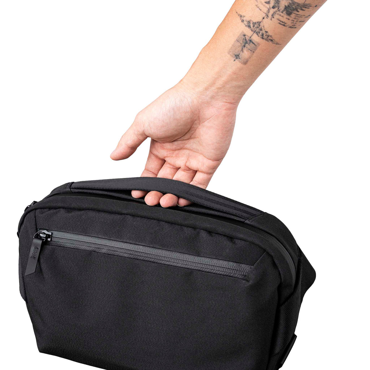 Go Sling Mini v2 Alpaka AA010600121 Sling Bags 5L / Black | Axoflux 300D