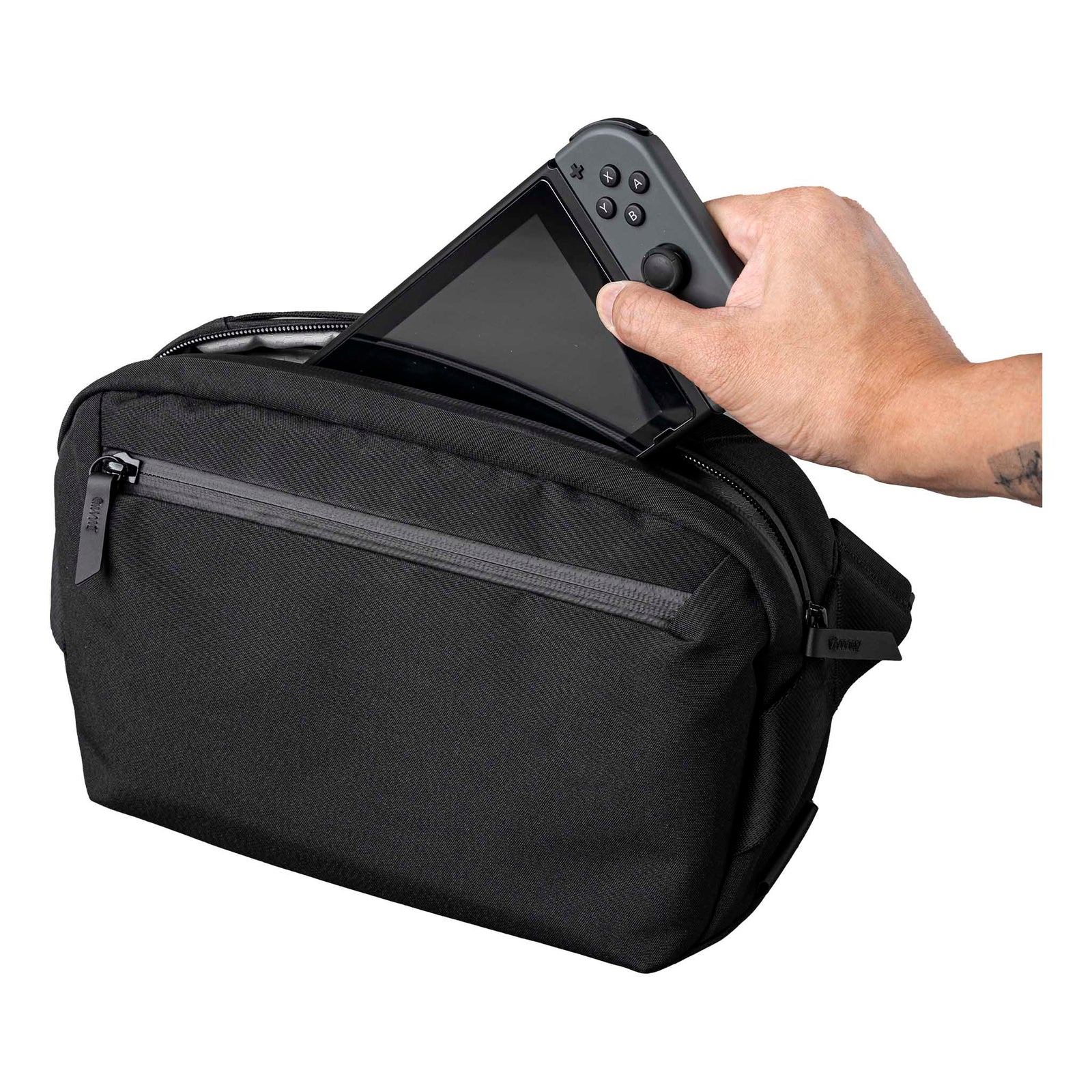 Go Sling Mini v2 Alpaka AA010600121 Sling Bags 5L / Black | Axoflux 300D